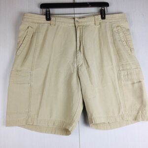 TOMMY BAHAMA Relax Men's Khaki Cargo Cotton Flat Front Shorts Vacation Resort 42